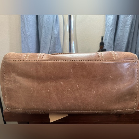 Frye Melissa Distressed Sand Leather Tote Shoulder Bag - Picture 4 of 9